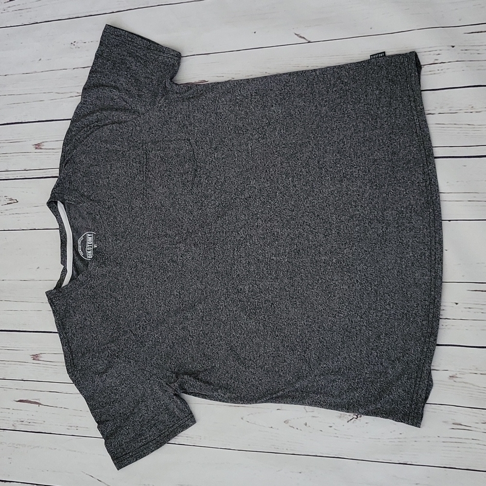 Short sleeve tee